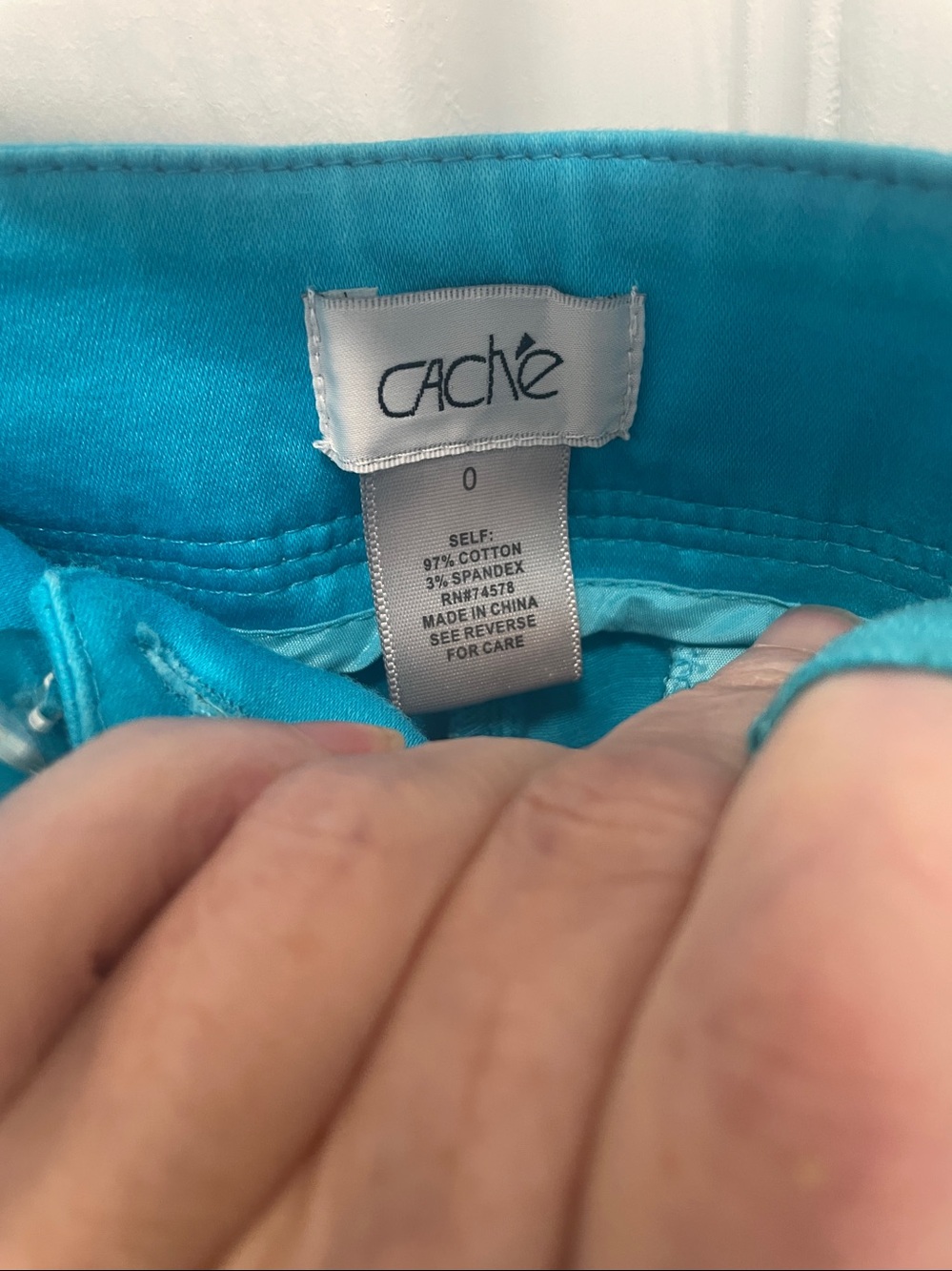 Cache Turquoise Bermuda Shorts - Picture 4 of 4